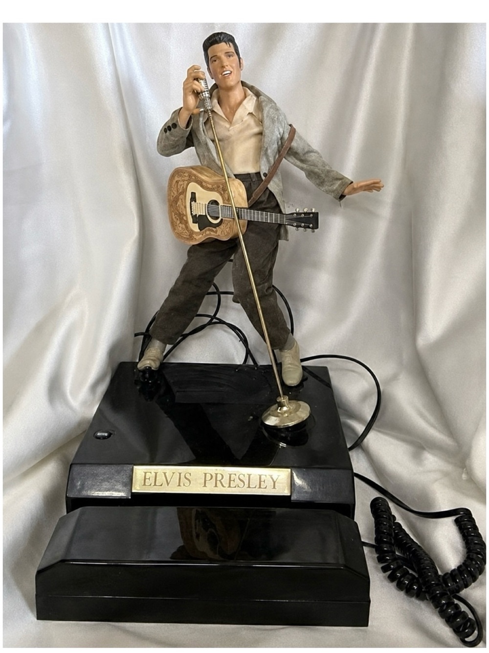 Telemania Elvis Presley interactive landline phone